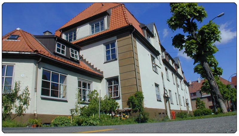Fayes gate 10, Lindern